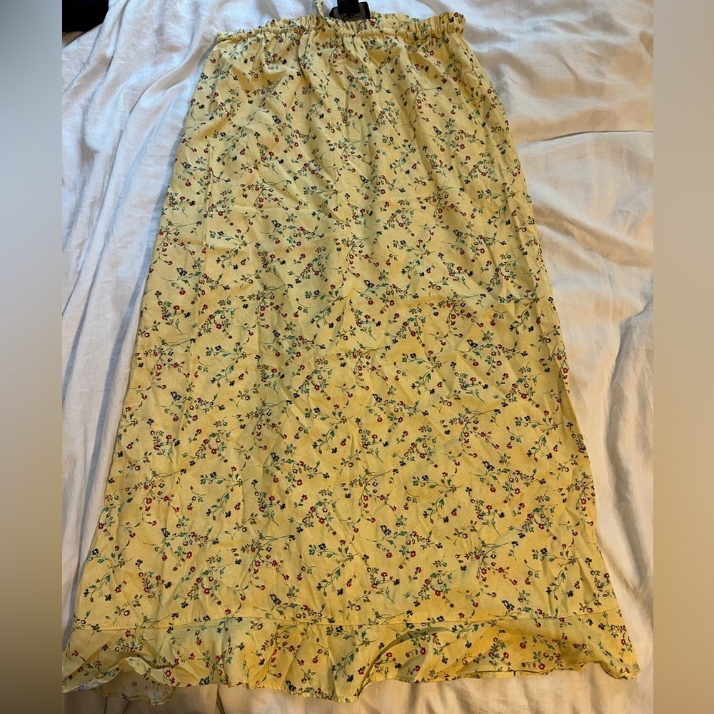 Butter yellow floral print maxi flowy skirt ruffle drawstring waist size S-M
